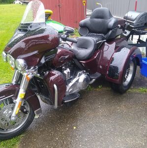 Meet your Posher, Larry